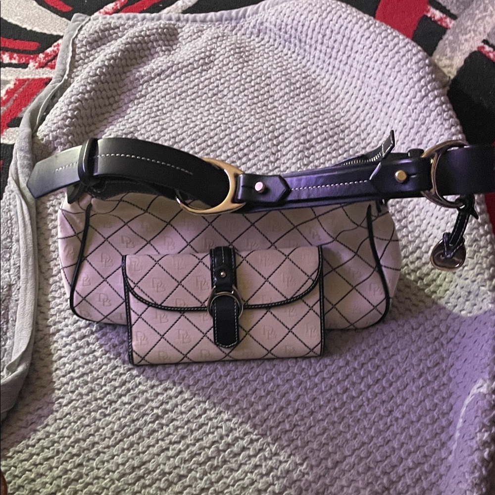 Dooney Bourke Vintage BlackCream Bag & Wallet 1990’s Era original Dust Bag🌸🌺